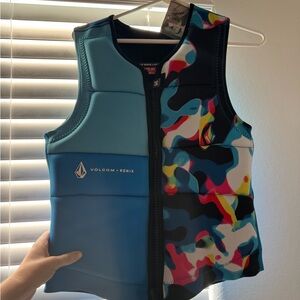 Volcom Impact Blue and Multicolor Life Vest